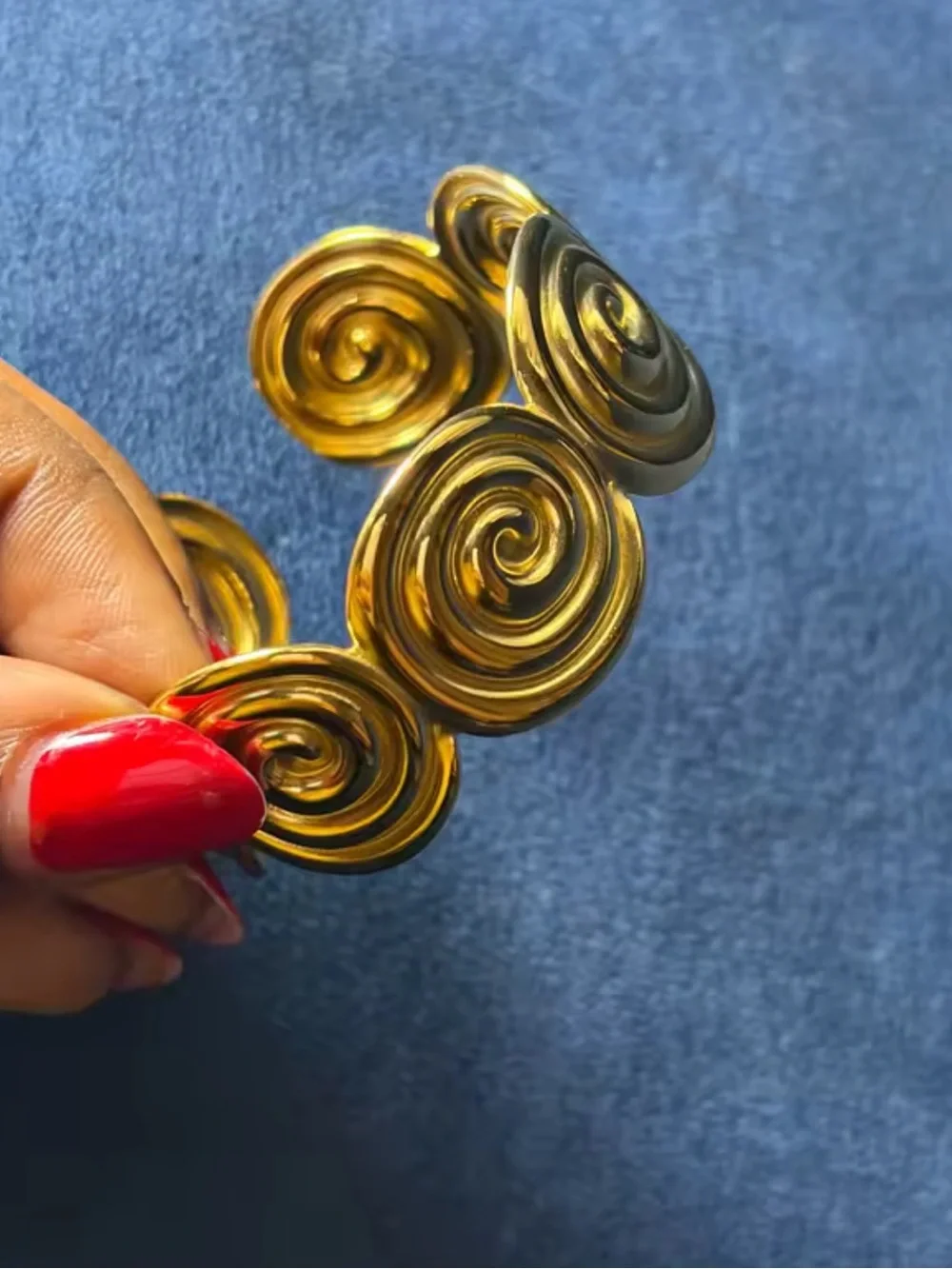 Golden Spiral Cuff Bracelet – Modern Sculptural Statement Jewelry